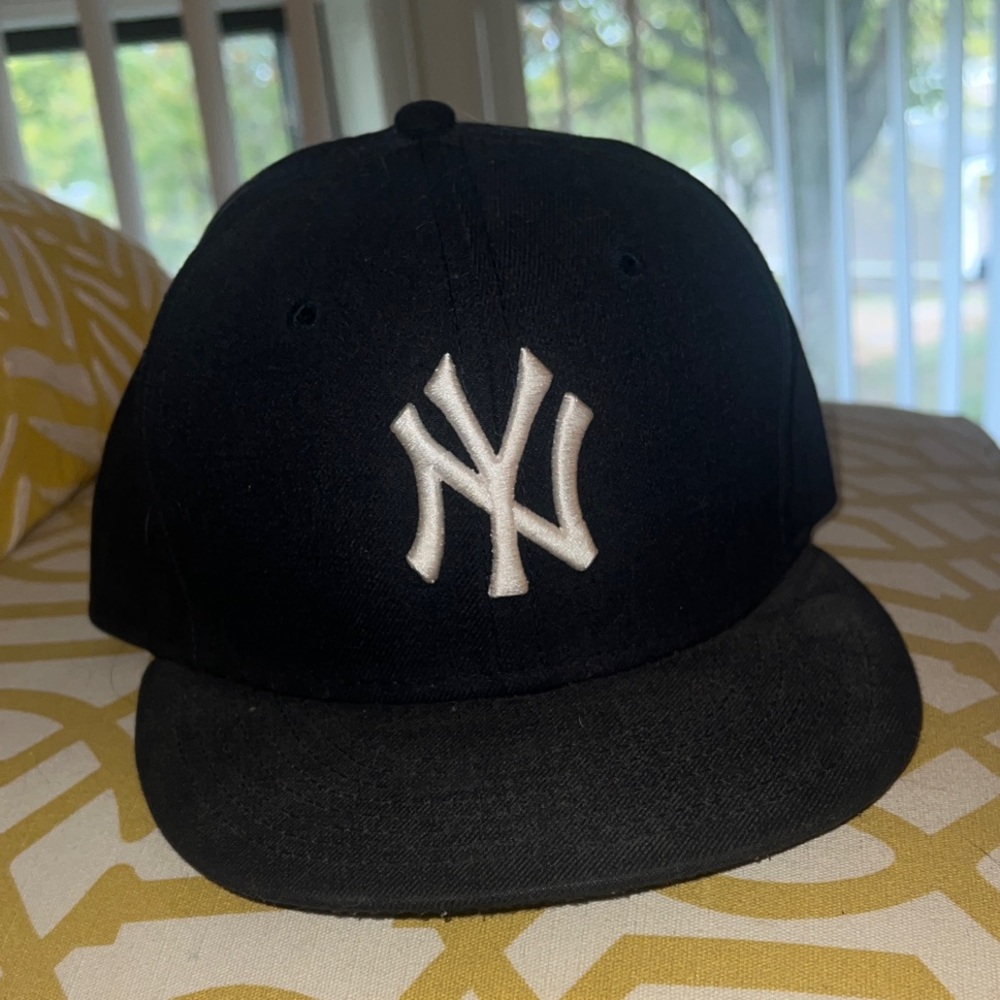 New York Yankees Black Baseball Cap